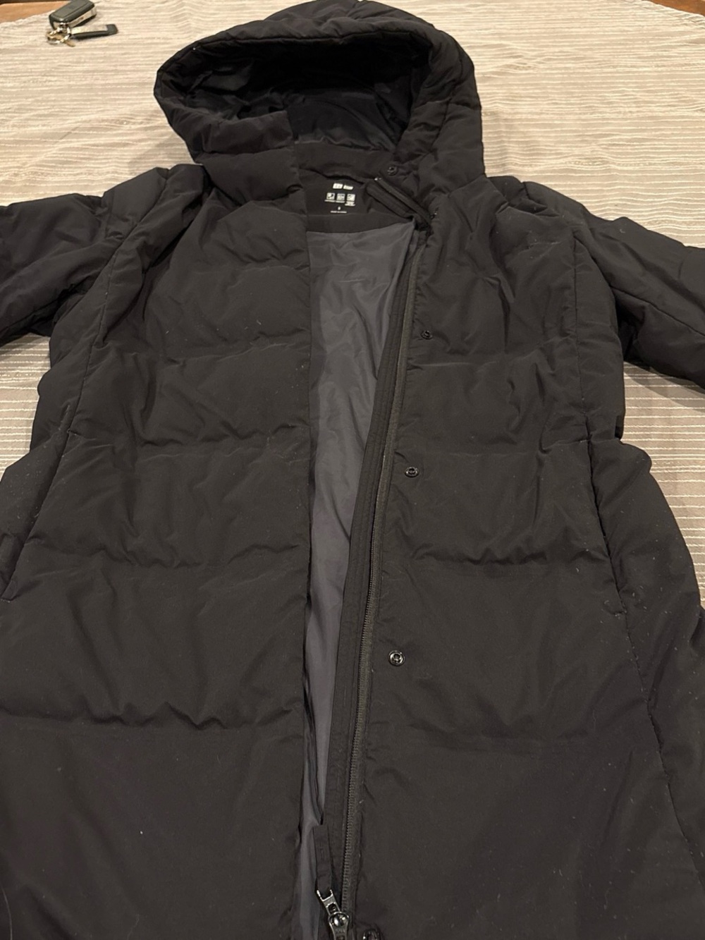Uniqlo Black Hooded Weather-Resistant Jacket